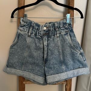 LIKE NEW Abercrombie & Fitch Paperbag Short